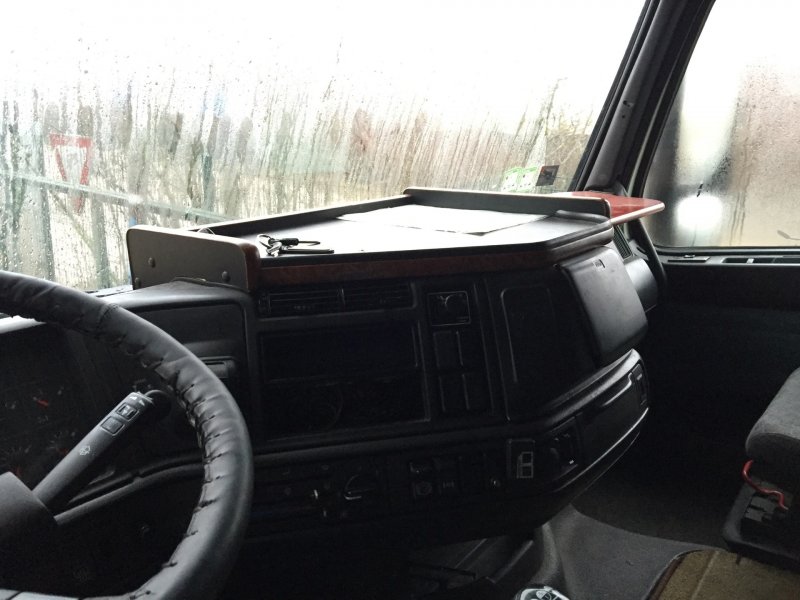 Volvo FH 12 1998 салон