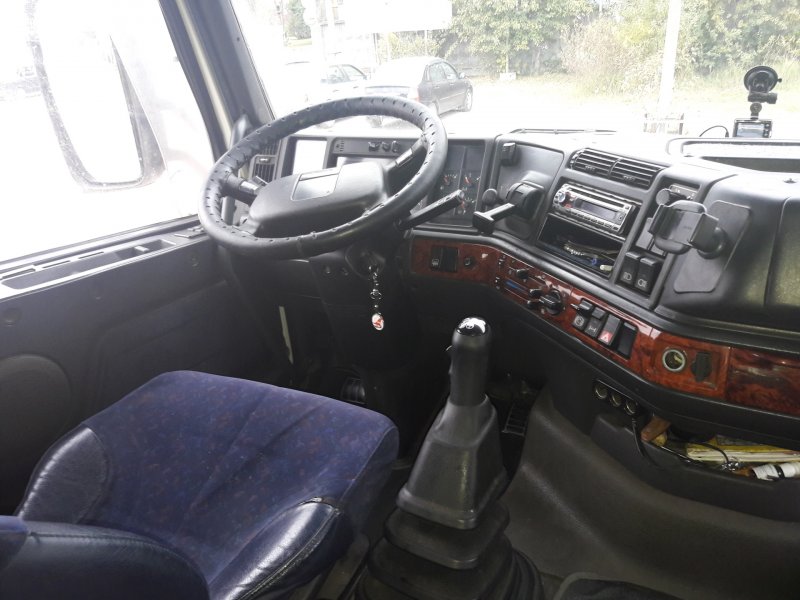 Volvo FH 2000 салон