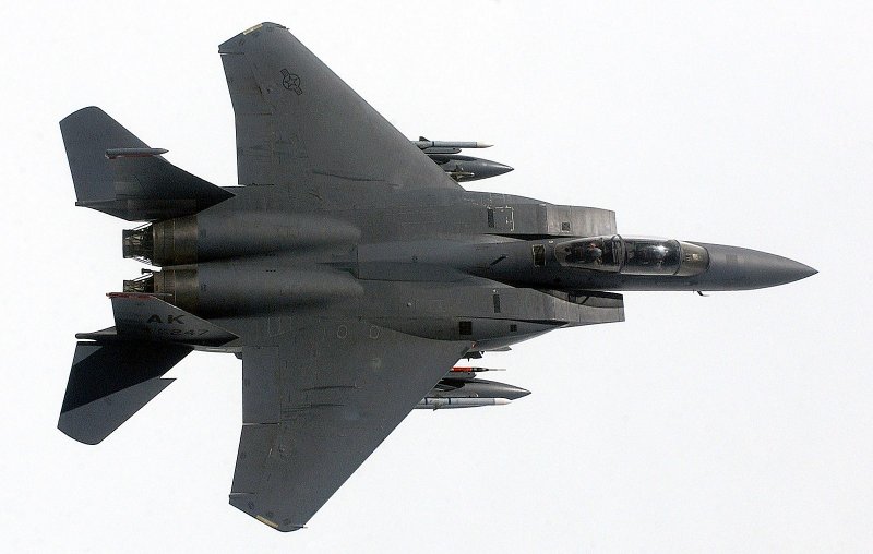 F-15 Strike Eagle 24 ракеты