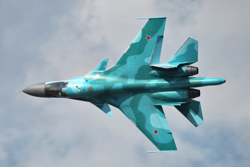 Самолет Су 34 вид сверху