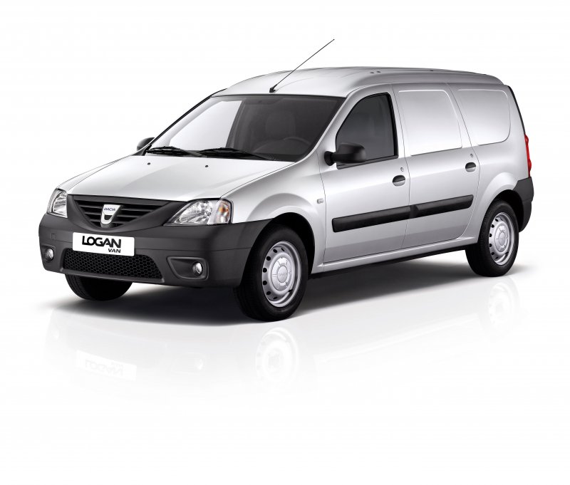 Dacia Logan и Лада Ларгус