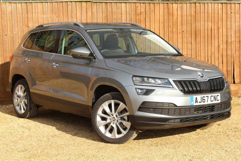 Skoda Karoq 2021 серая