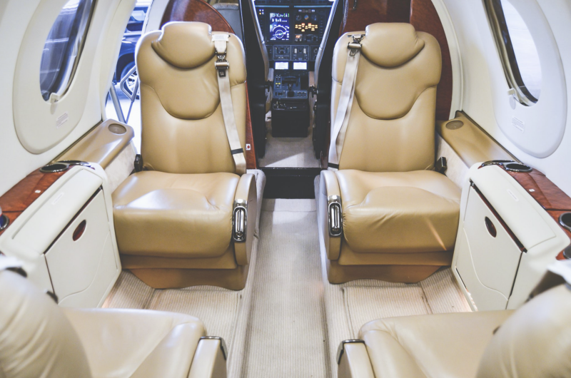 Beech 390 Premier 1a салон