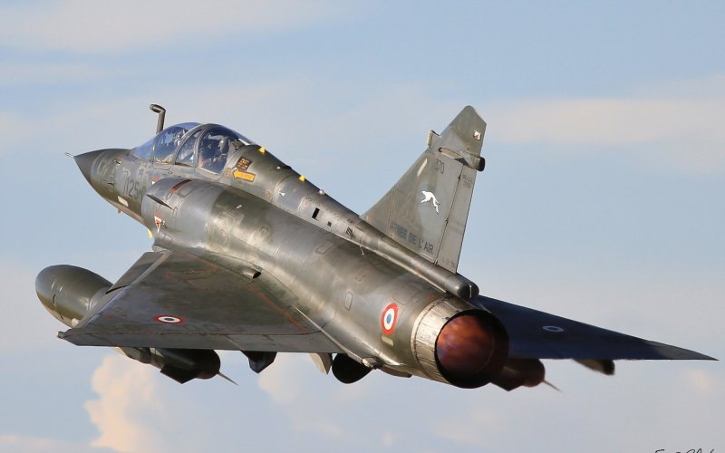 Mirage 2000 самолет