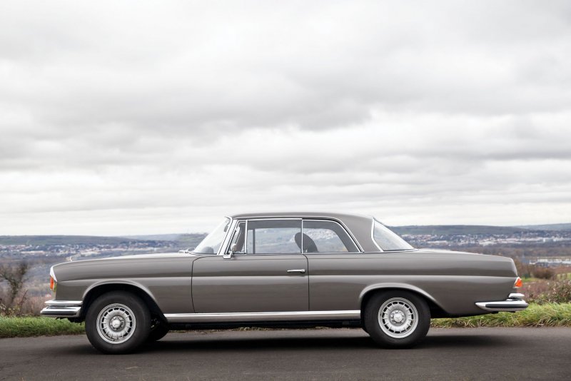 Mercedes-Benz 280se Coupe
