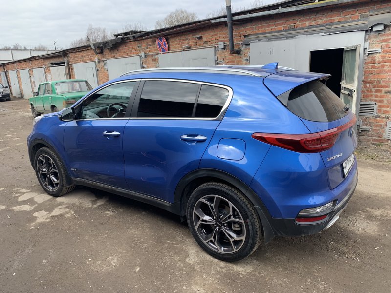 R18 Kia Sportage 4