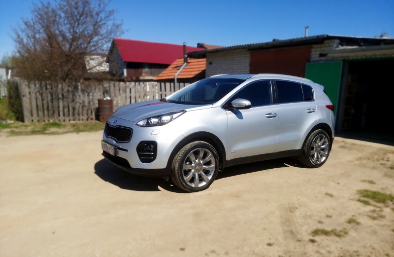 Kia Sportage белая r17