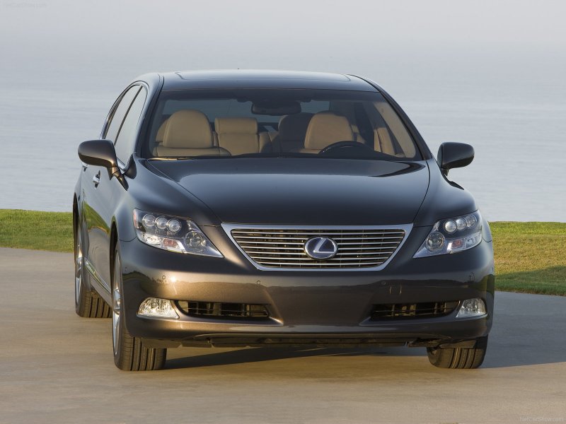 Лексус LS 600h l