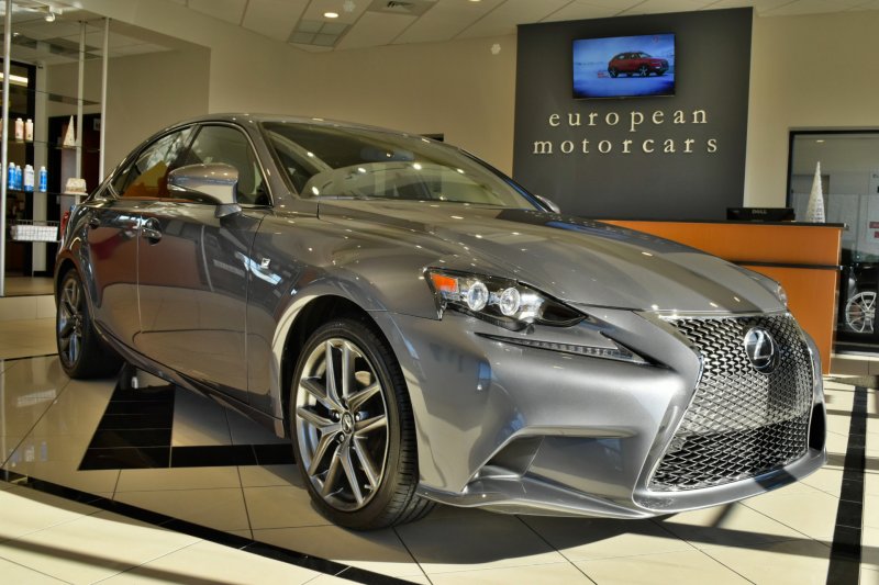 Lexus is 250 f Sport