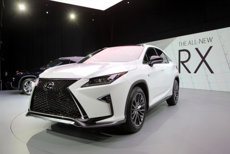 Лексус RX 2016 года