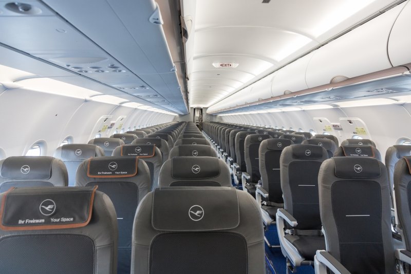 Lufthansa a320neo салон