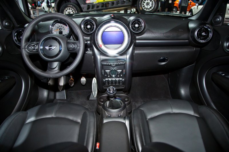 Mini Cooper Countryman салон