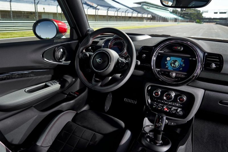 Mini Cooper Countryman 2020 салон