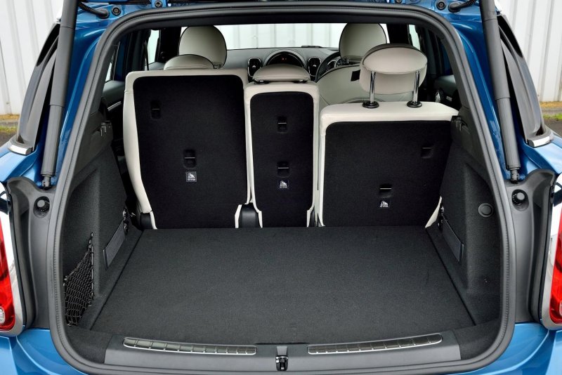 Mini Cooper Countryman 2019 салон