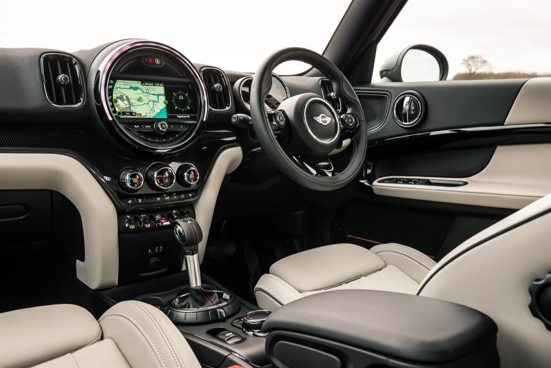 Mini Cooper 2017 салон