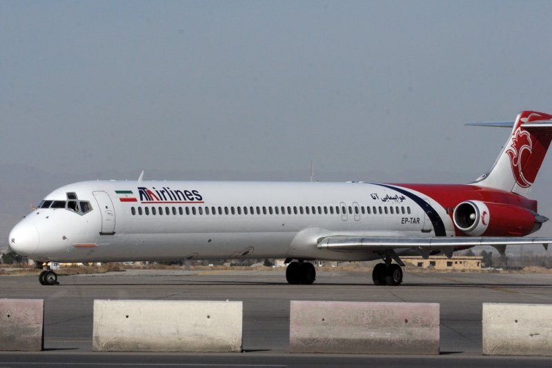 MCDONNELL Douglas MD-83 салон