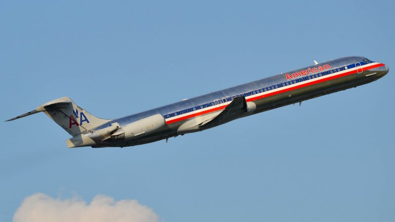 Canadian MD-80