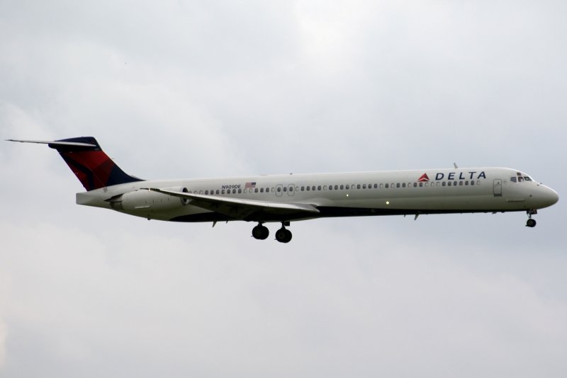 Боинг MD 80
