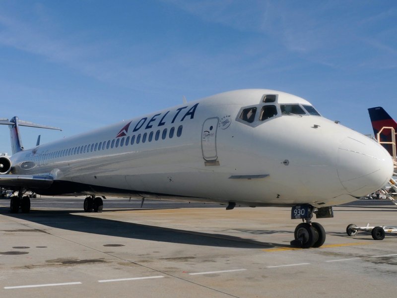 Canadian MD-80