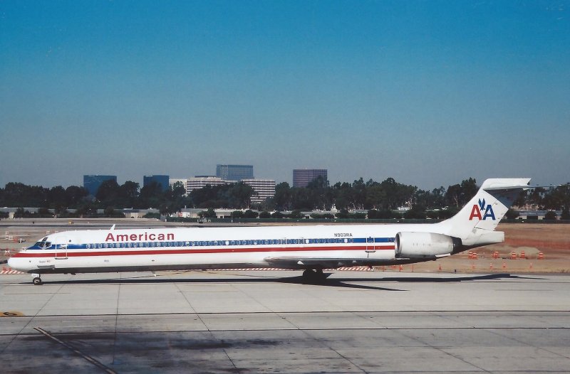 Canadian MD-80
