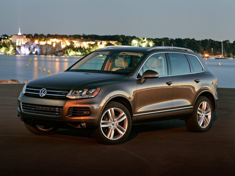 Фольксваген Туарег v6 2013