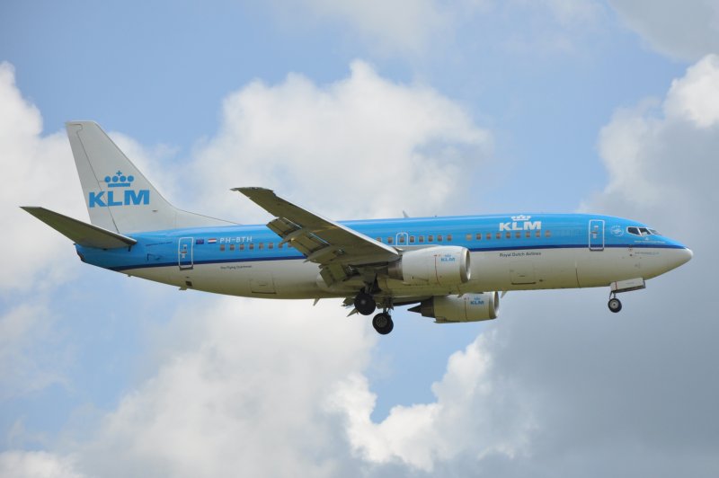 Boeing 777-200 салон
