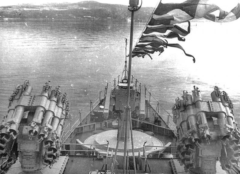 Противолодочные крюки
