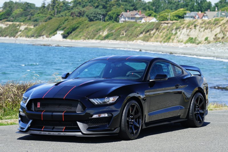 Форд Мустанг Шелби gt350r