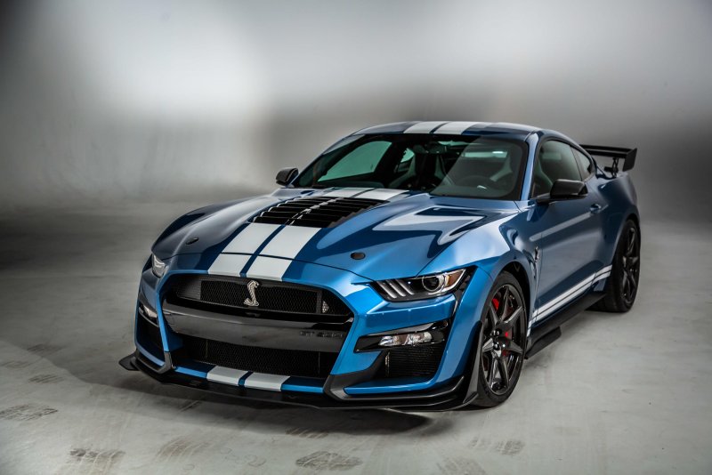 Форд Мустанг gt 500