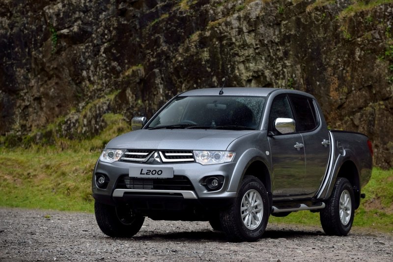 Mitsubishi l200 2019