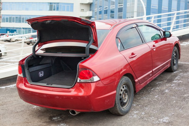 Honda Civic Ek открытый багажник