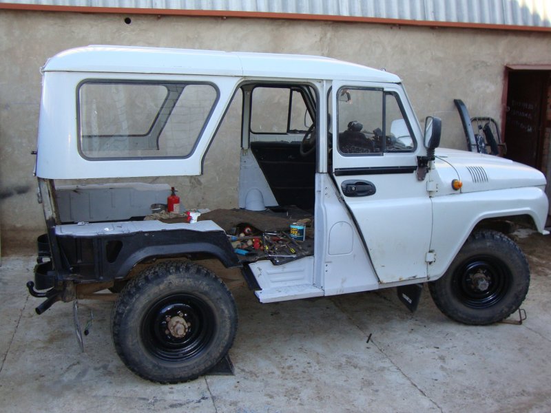 УАЗ 31514 белый