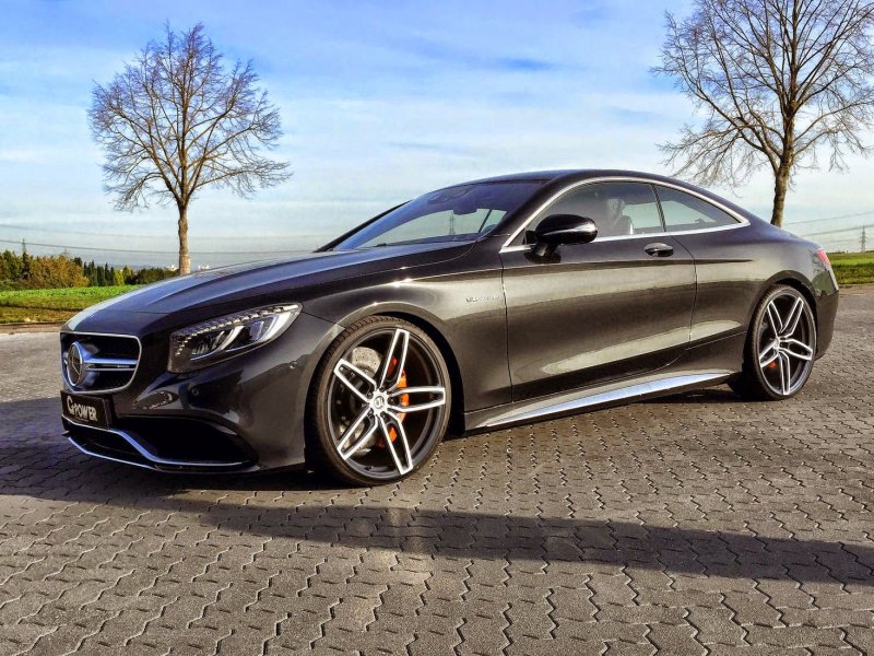 Mercedes Benz s63 AMG