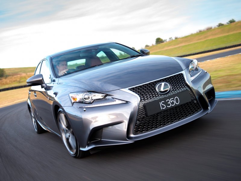 Lexus is 350 f Sport