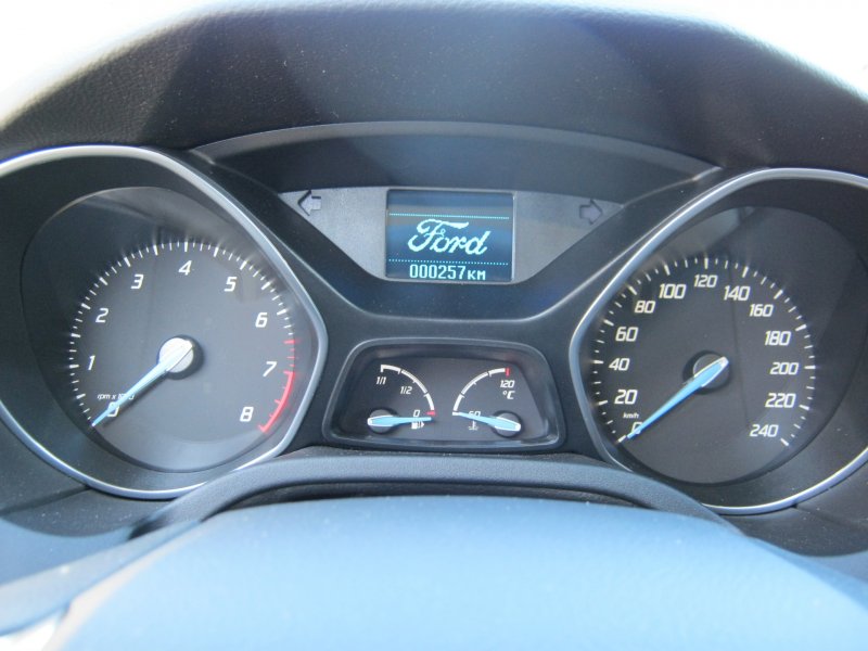Ford Focus 2 Торпедо