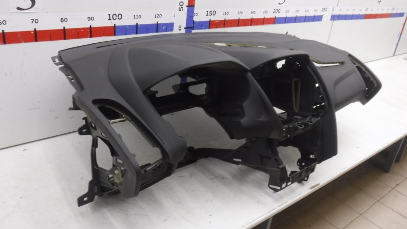 Ford Focus 3 Торпедо