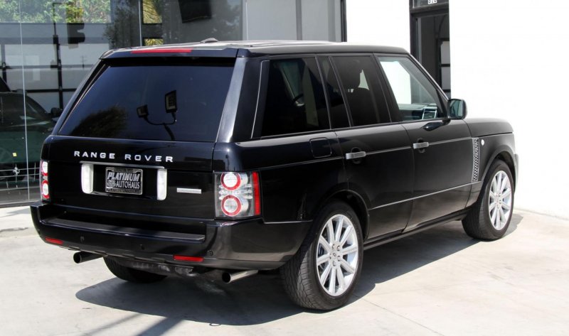 Range Rover vs range Rover Sport