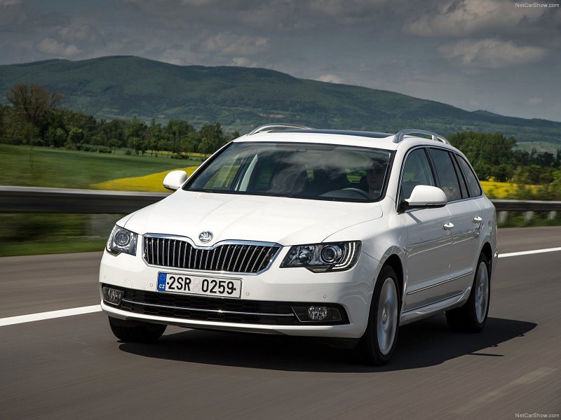 Skoda Superb Combi 2014