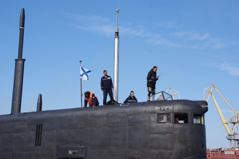 Подводная лодка в Штормовом море