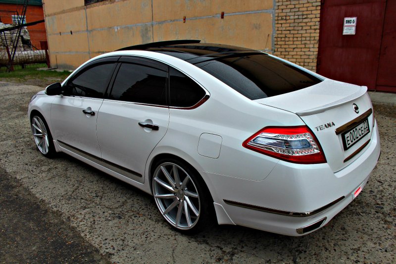 Nissan Teana j32