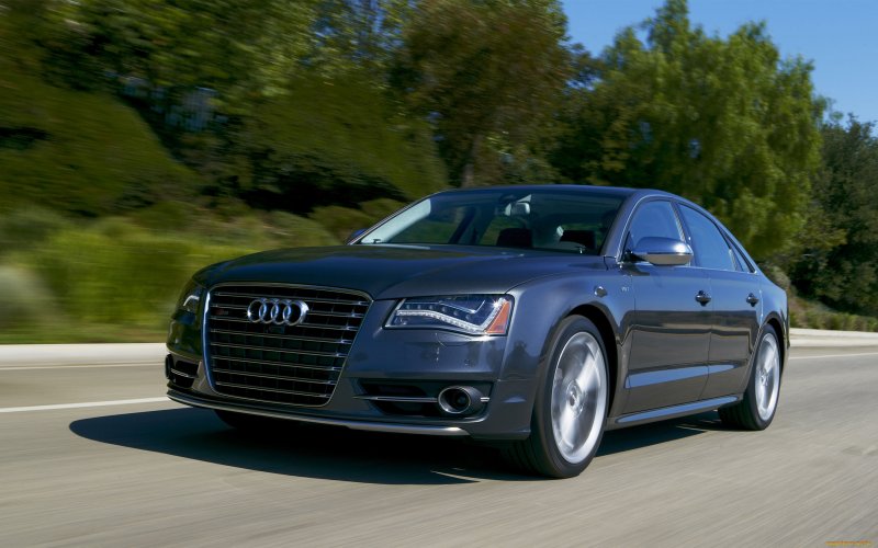 Ауди s8 2013