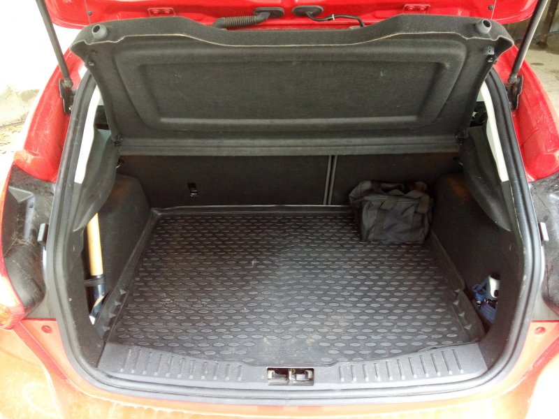 Коврик багажника Ford Focus 3 седан
