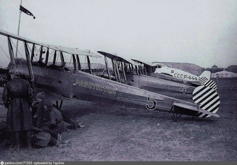 Поликарпов и-1