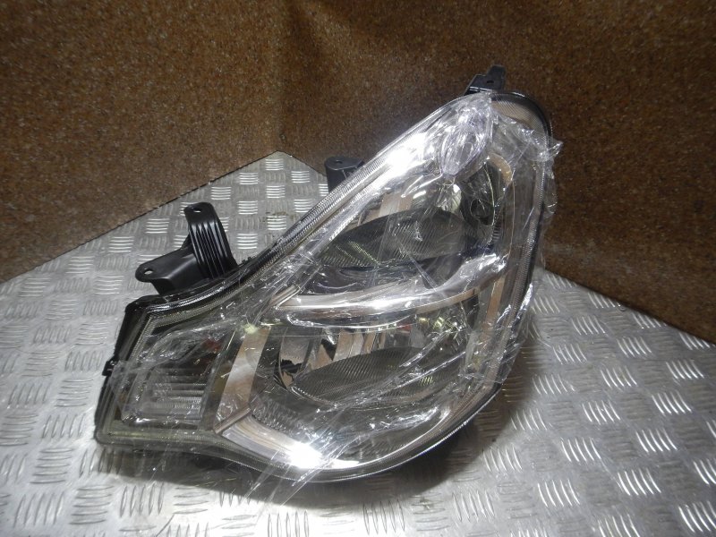 Фара l Nissan Almera n16 02-06