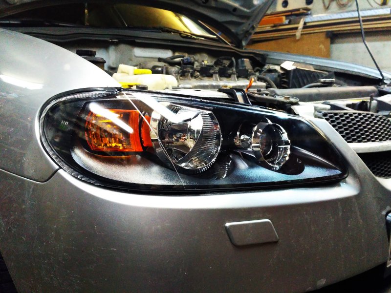Фары Almera n16