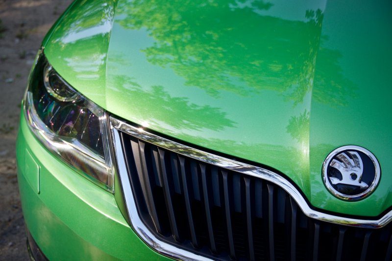 Skoda Octavia a8 зеленая