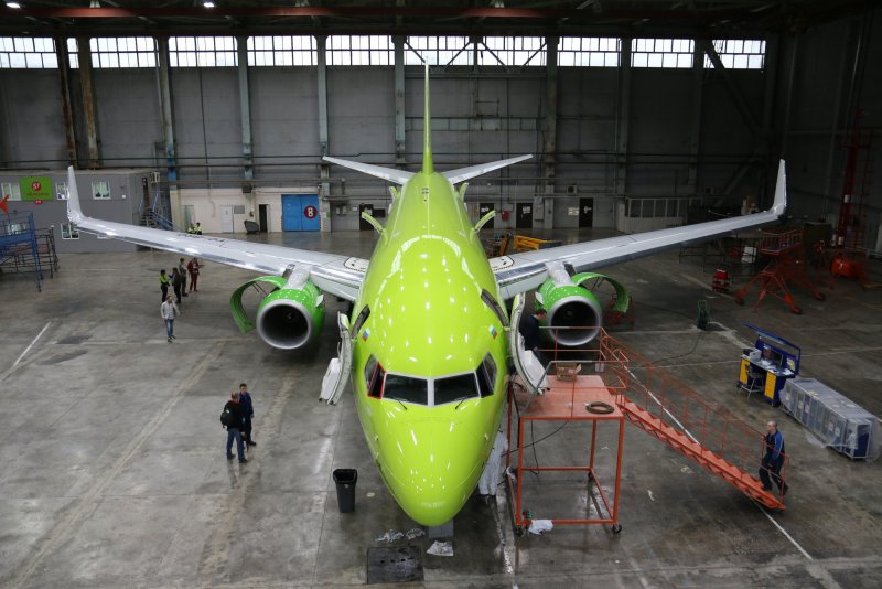 Боинг 737 700 АЛРОСА