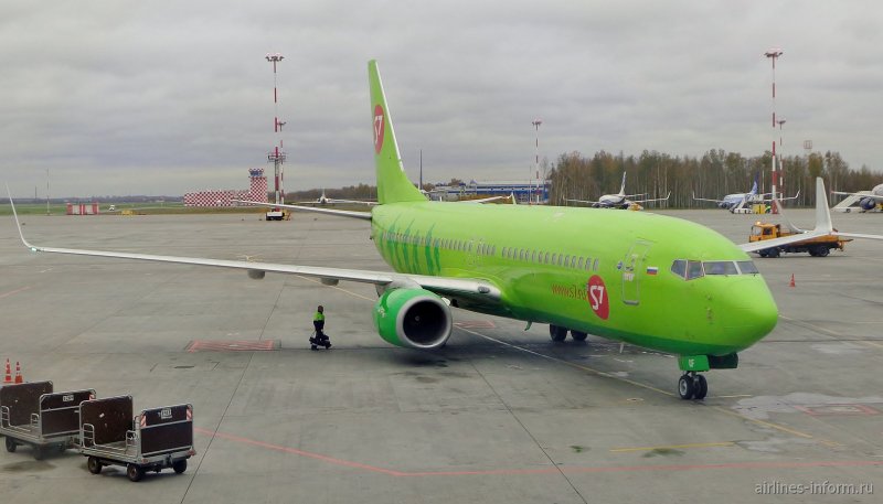Самолёт Боинг 737