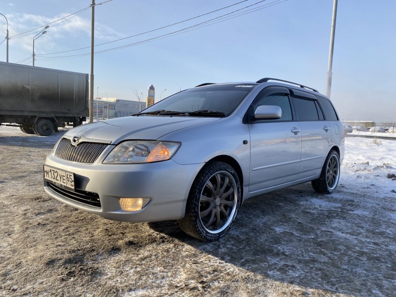 Toyota Corolla Fielder 621
