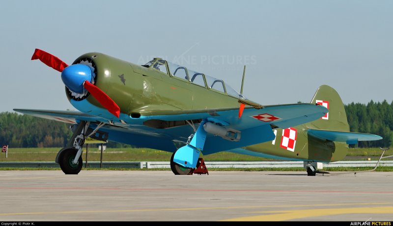 Як 15 крыло